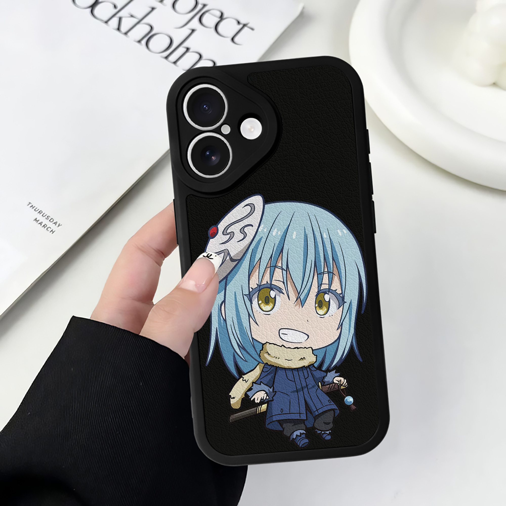 （画像用） 転スラ Regarding Reincarnated to Slime 【iPhone 16シリーズ対応】シリコンスマホケース（レザー調） 材質：シリコン
